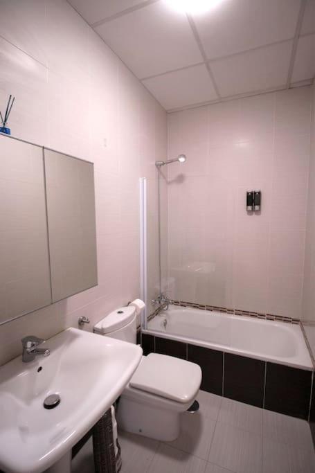 Bonito Y Silencioso Apartamento - Centro Historico Malaga Ngoại thất bức ảnh